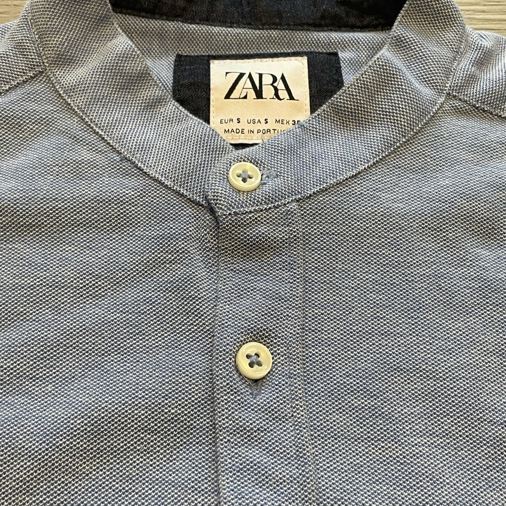 Zara Men's Button-Down Shirt in Grayish-blue